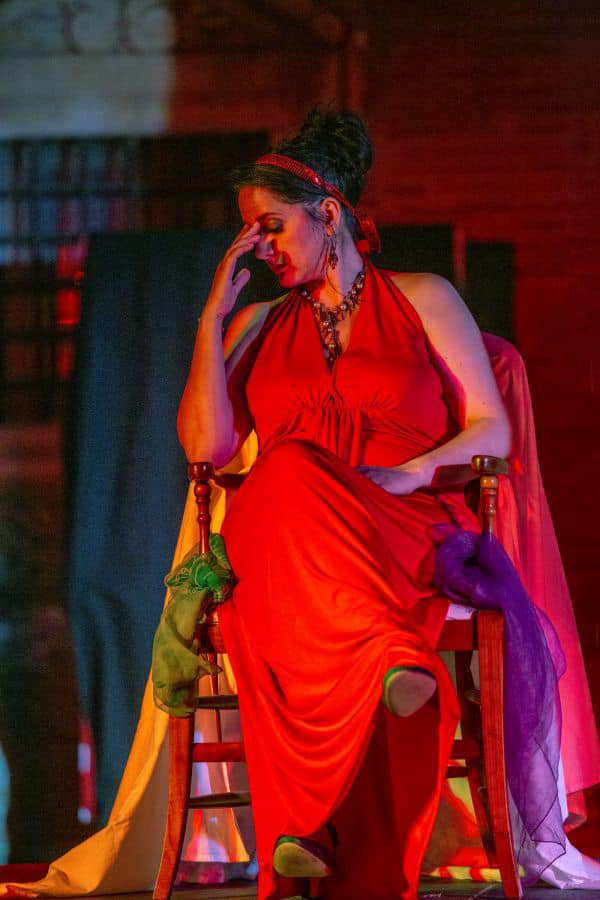 Spectacle d'opéra. Orphée aux Enfers d'Offenbach. Chanteuse Lyrique. Rôle d'Eurydice.